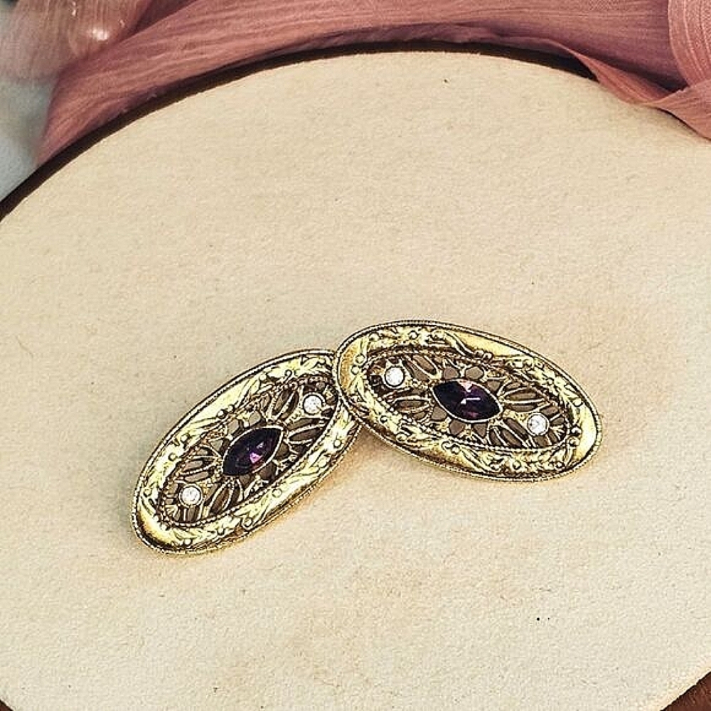 🔥$5/$15 Gorgeous Vintage Post Oval Earrings